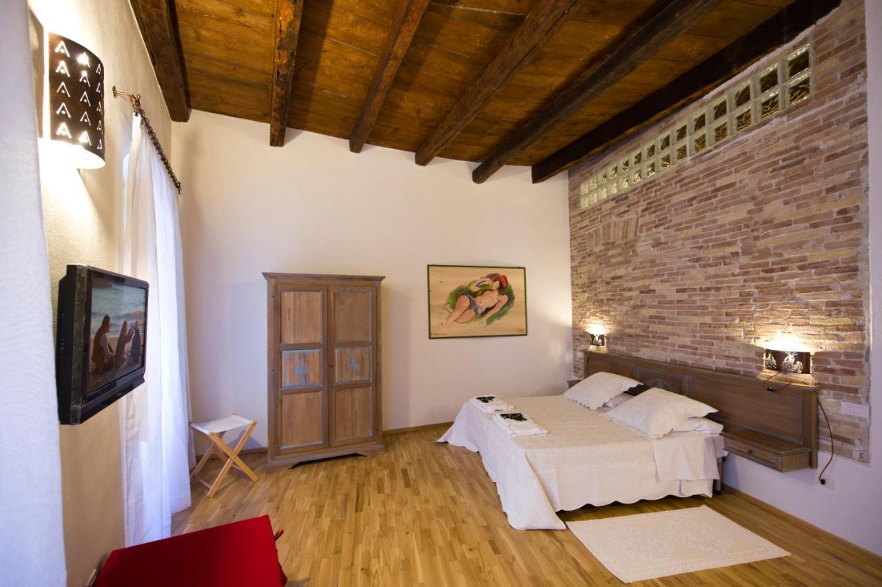 Castelletto Suites Cagliari Værelse billede